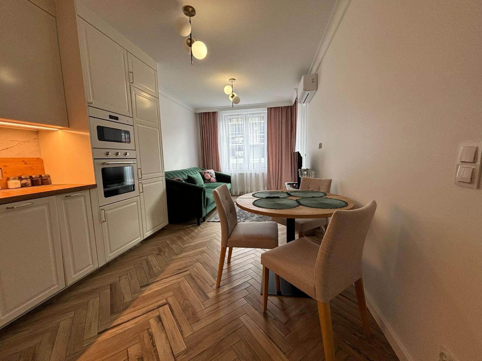 Apartamenty W Centrum Bialegostoku Z Parkingiem W Garazu Podziemnym Białystok Zewnętrze zdjęcie